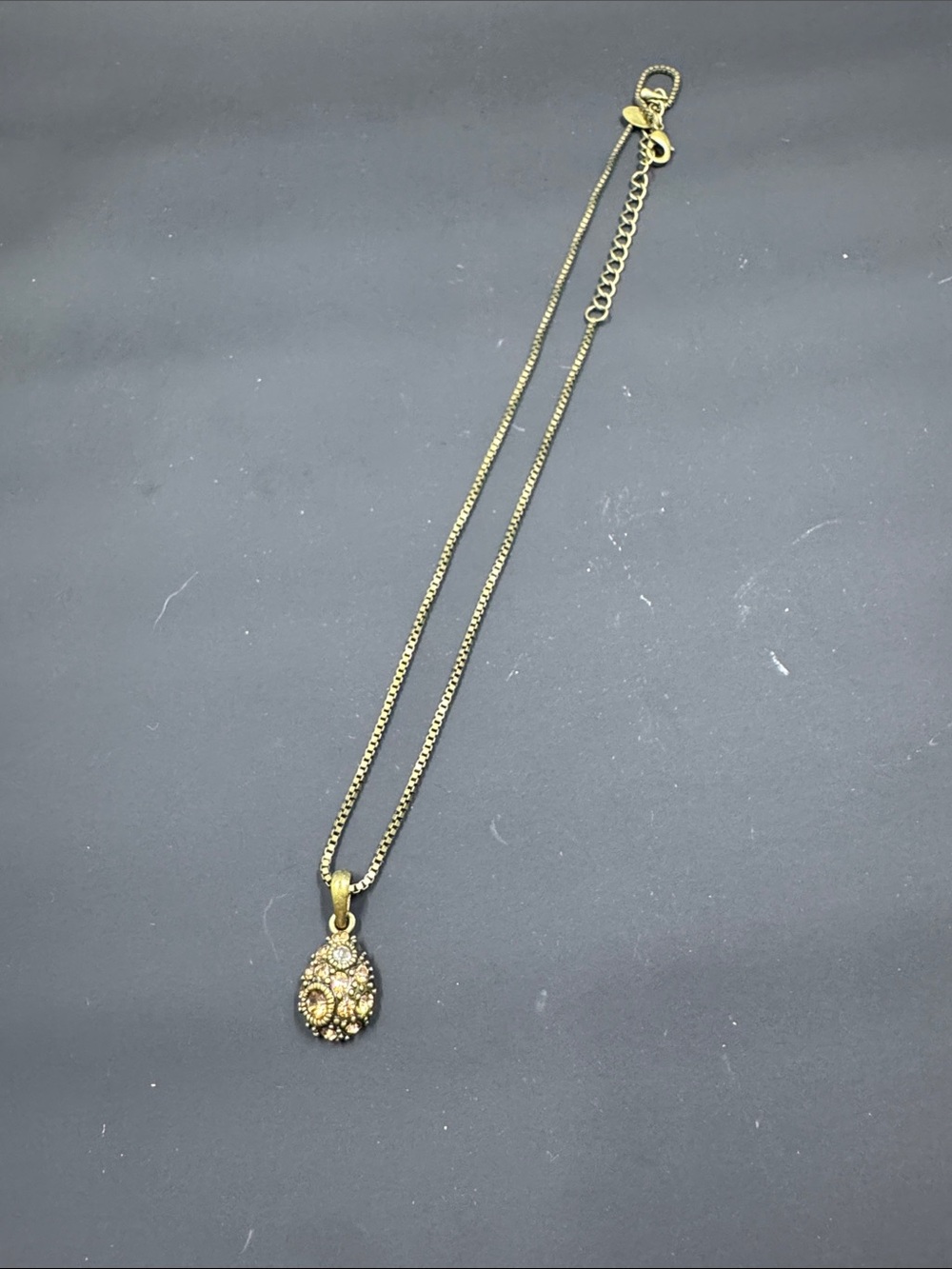Vintage-Inspired Gold Teardrop Pendant Necklace - Women's Jewelry